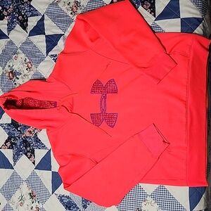 Women's Under Armour sweatshirt
